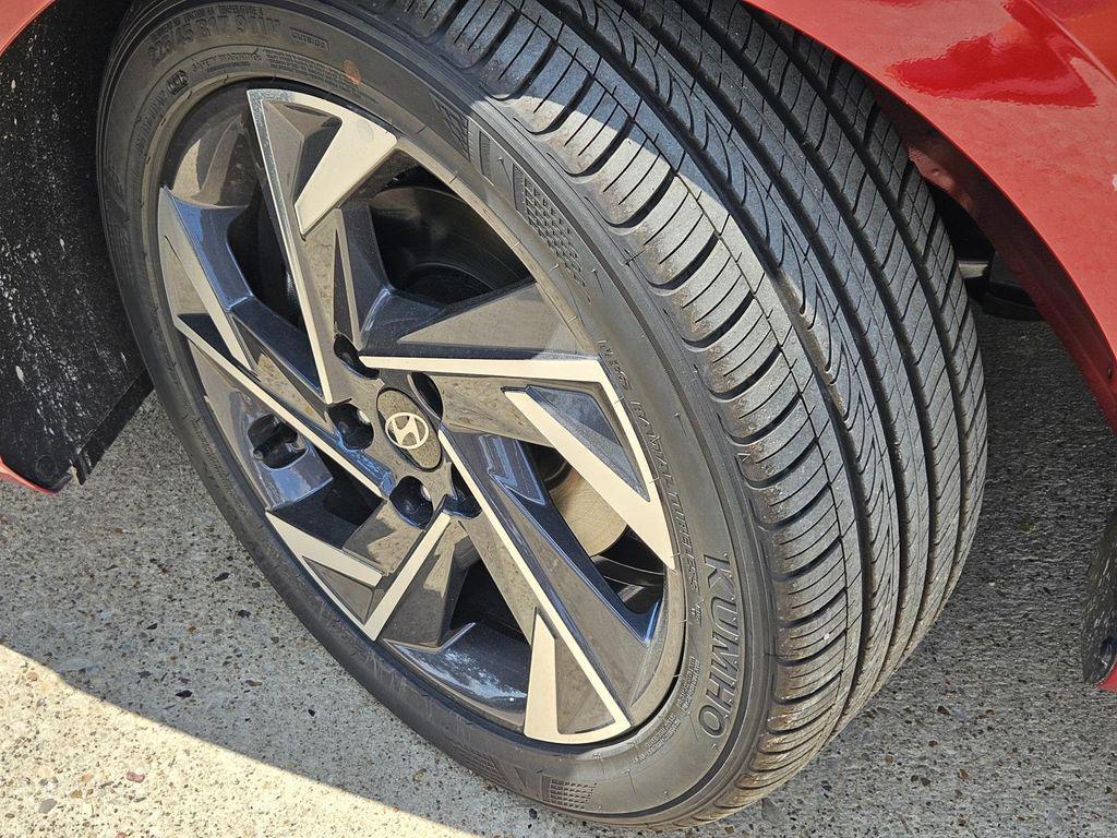 new 2025 Hyundai Elantra car, priced at $24,482