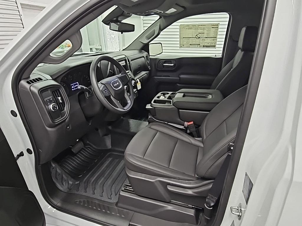 new 2025 GMC Sierra 1500 car, priced at $31,800
