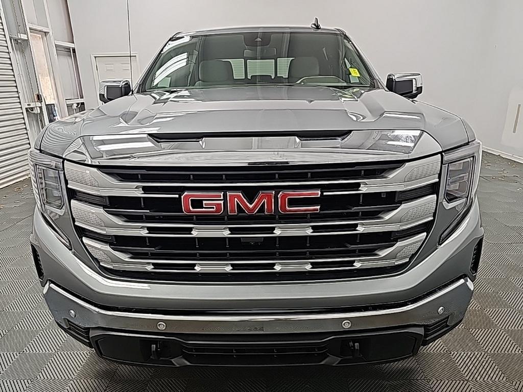 new 2025 GMC Sierra 1500 car, priced at $52,550