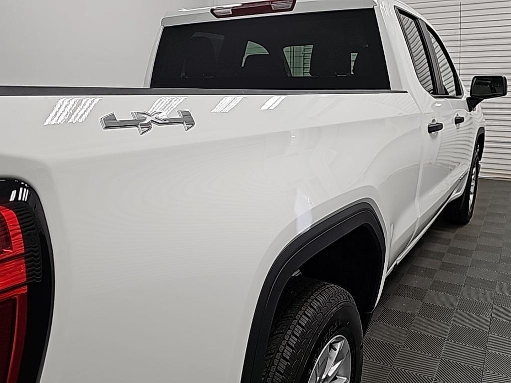 new 2025 GMC Sierra 1500 car, priced at $41,165