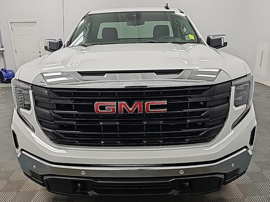 new 2025 GMC Sierra 1500 car, priced at $38,455