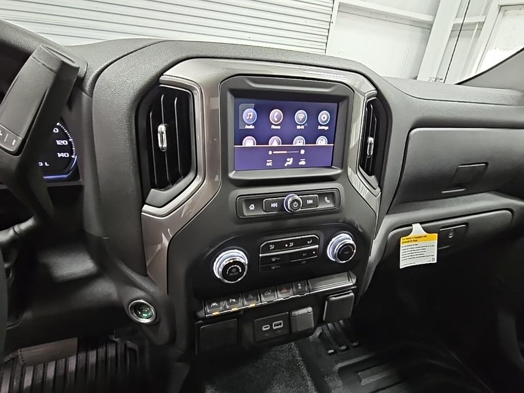 new 2025 GMC Sierra 1500 car, priced at $38,455