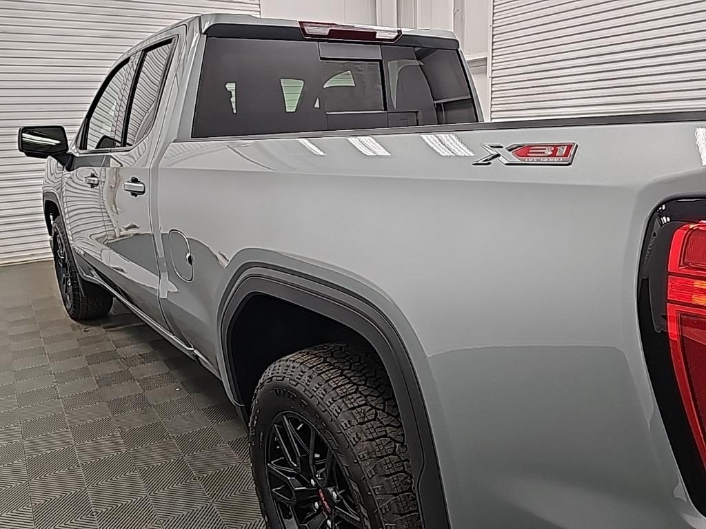 new 2025 GMC Sierra 1500 car, priced at $54,550