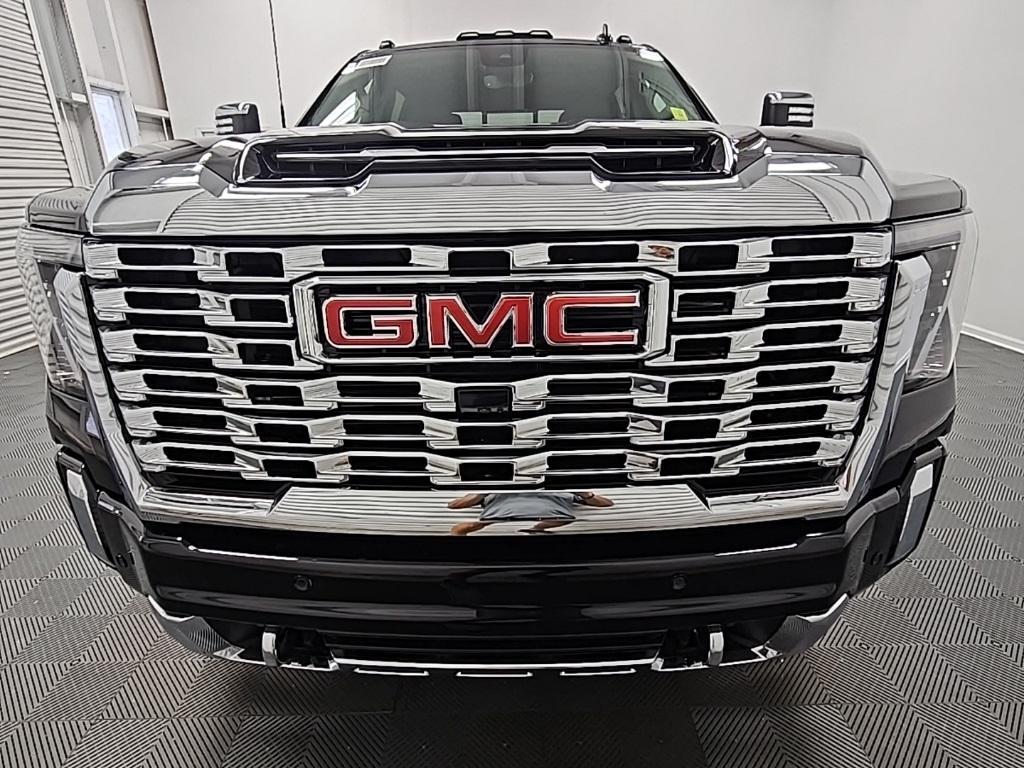 new 2025 GMC Sierra 2500 car, priced at $87,150