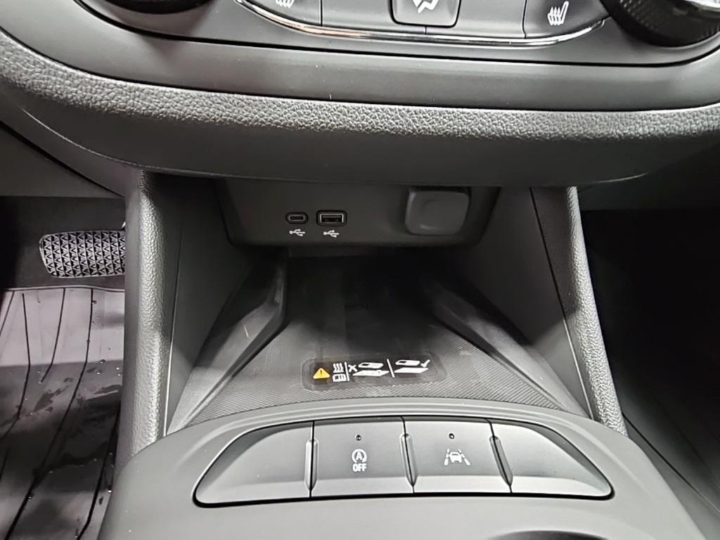 new 2026 Buick Envista car, priced at $28,292