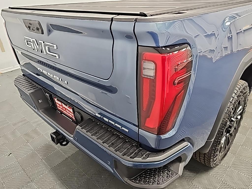 new 2025 GMC Sierra 2500 car, priced at $100,270