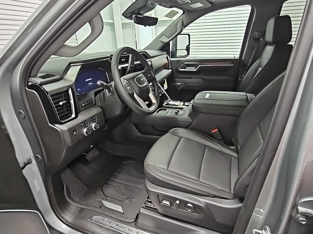 new 2025 GMC Sierra 2500 car, priced at $75,735