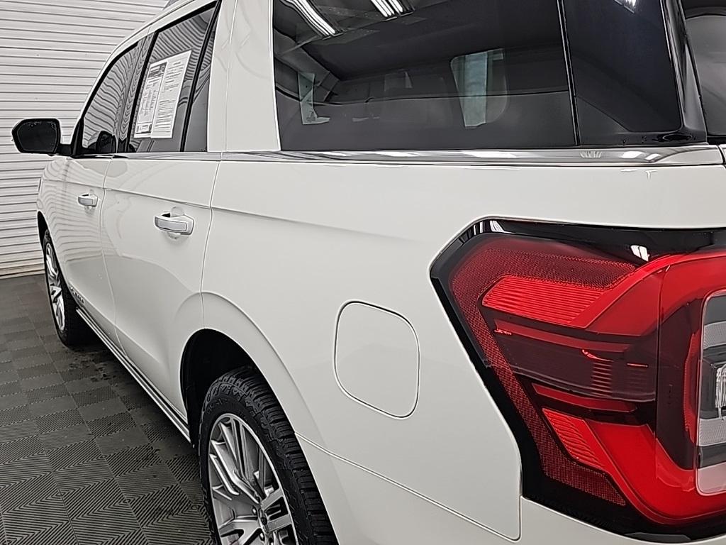 used 2022 Ford Expedition car, priced at $49,899