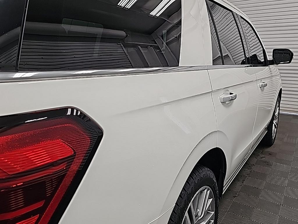 used 2022 Ford Expedition car, priced at $49,899