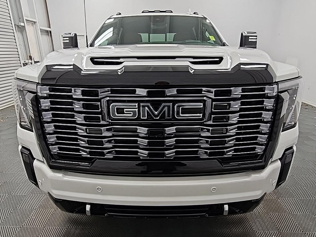 new 2025 GMC Sierra 3500 car, priced at $99,860