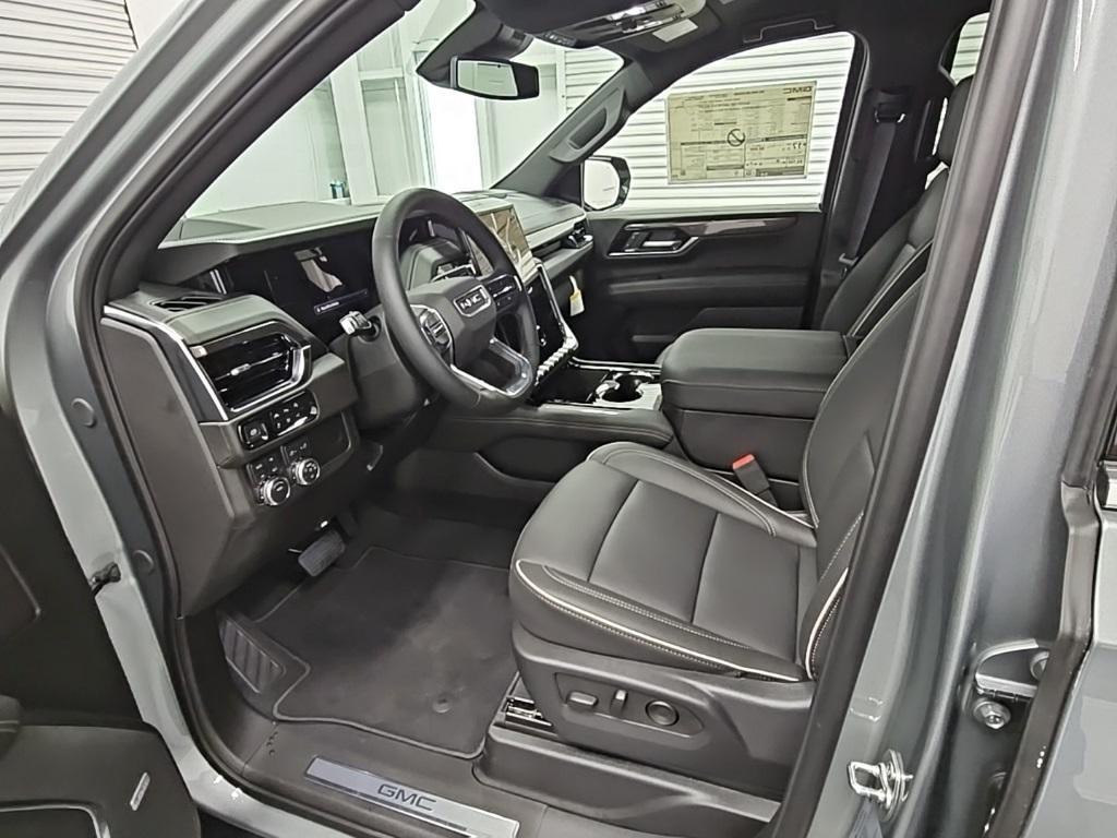 new 2025 GMC Yukon car, priced at $75,659