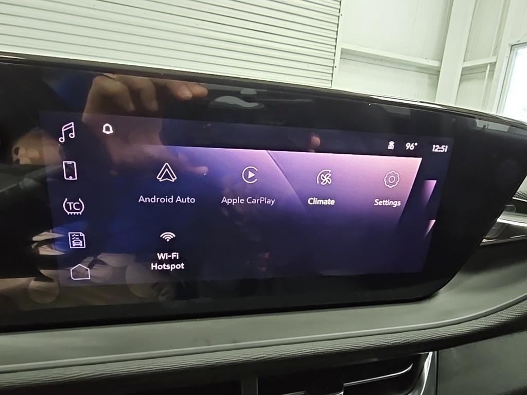 new 2025 Buick Envista car, priced at $25,165