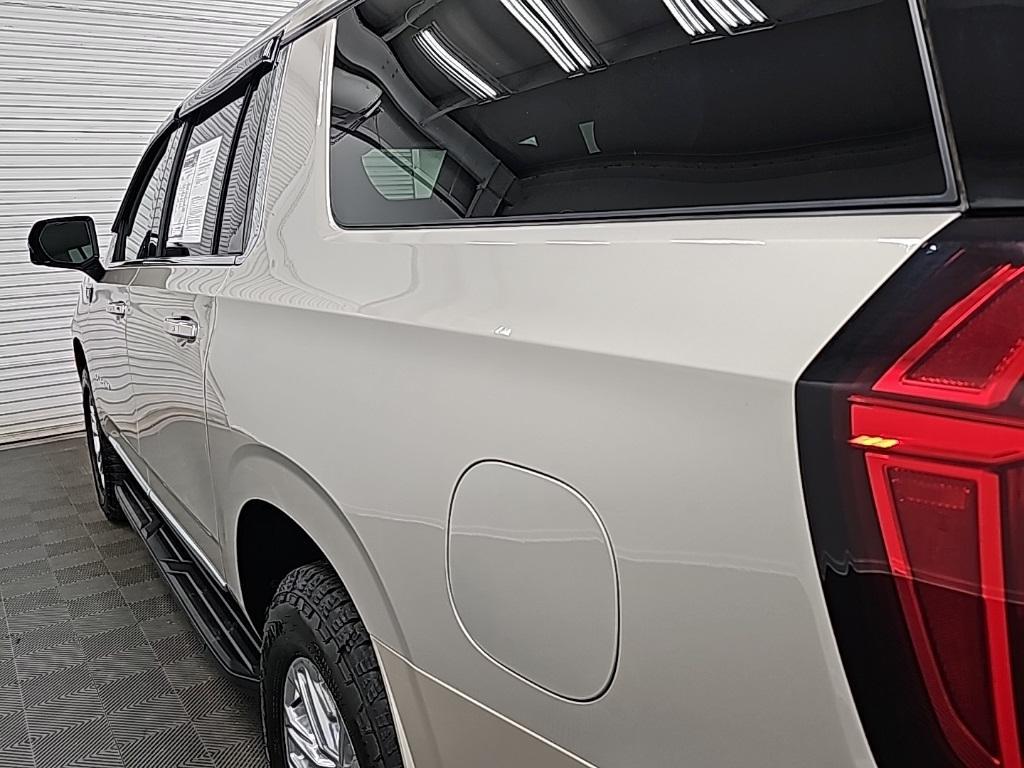 used 2022 GMC Yukon XL car, priced at $46,398