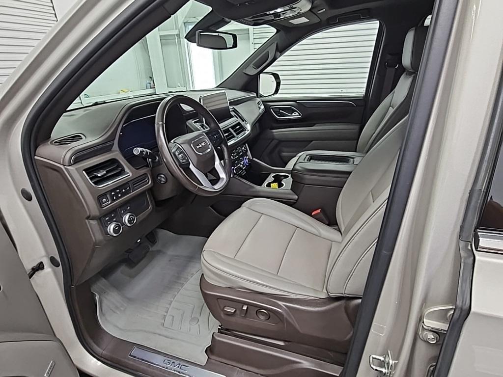 used 2022 GMC Yukon XL car, priced at $46,398