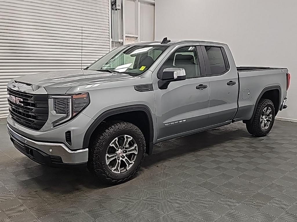 new 2025 GMC Sierra 1500 car, priced at $47,750