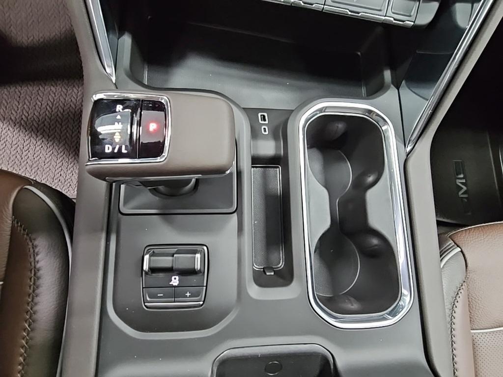 new 2025 GMC Sierra 1500 car, priced at $67,355