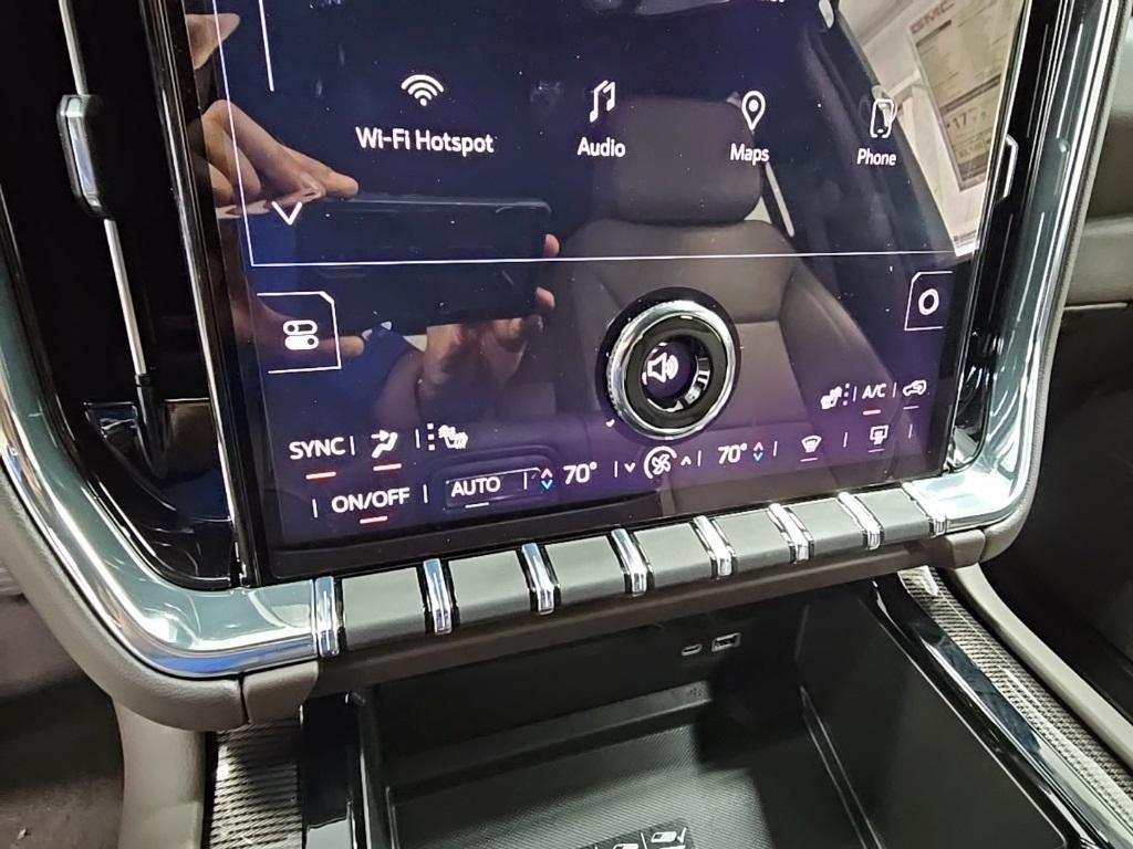 new 2025 GMC Yukon car, priced at $68,610