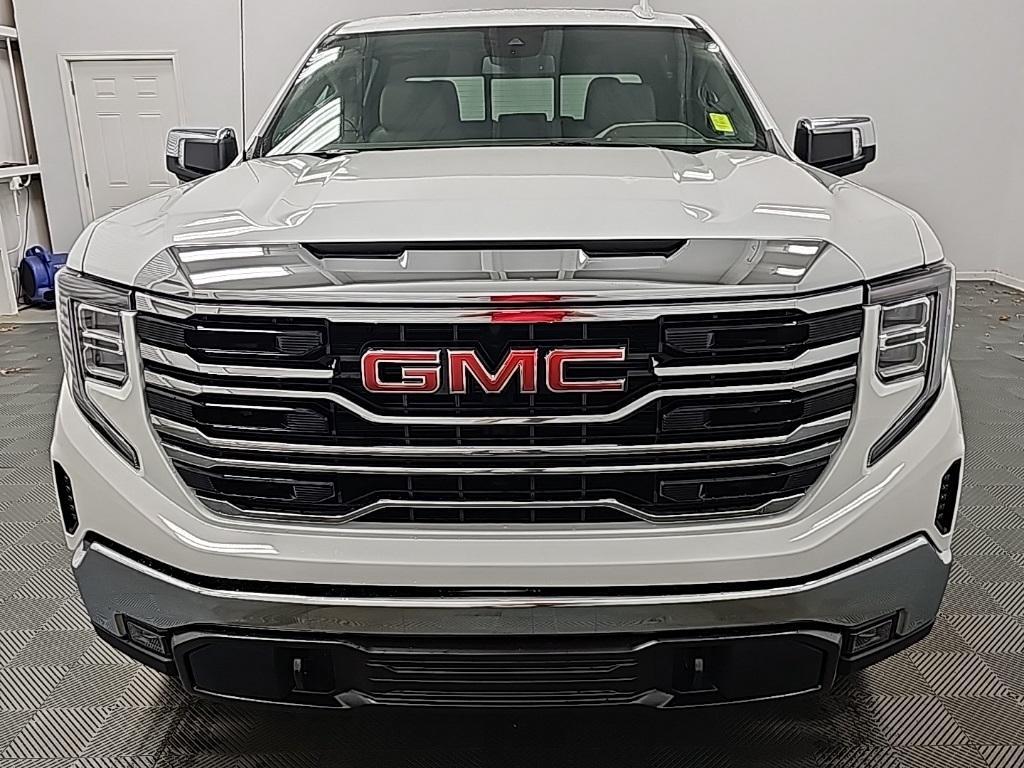 new 2025 GMC Sierra 1500 car, priced at $59,205