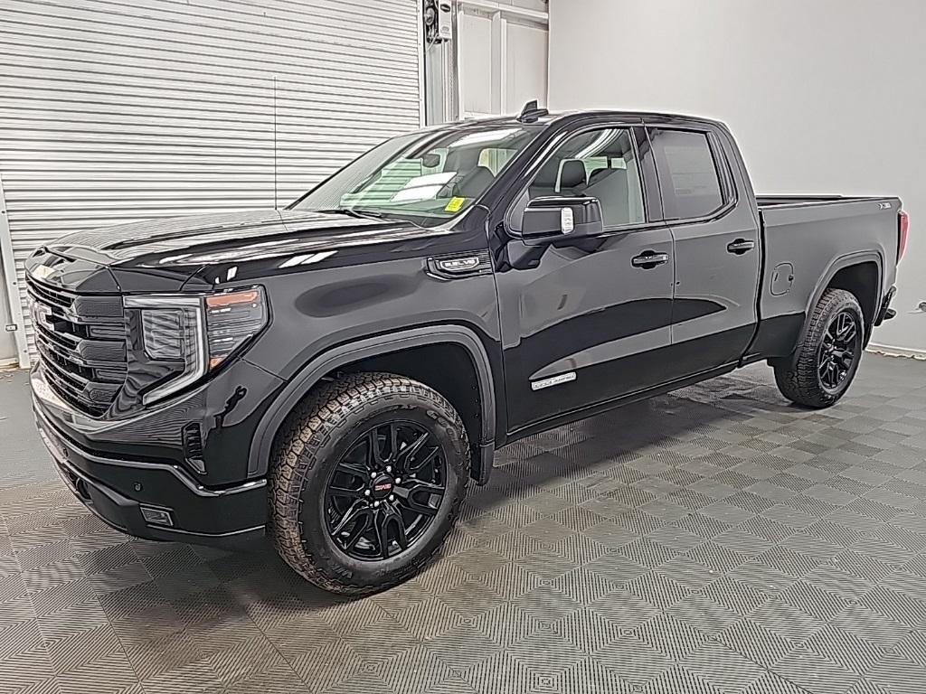 new 2025 GMC Sierra 1500 car, priced at $54,550