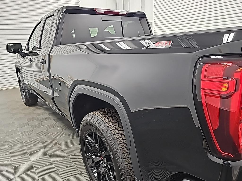 new 2025 GMC Sierra 1500 car, priced at $54,550