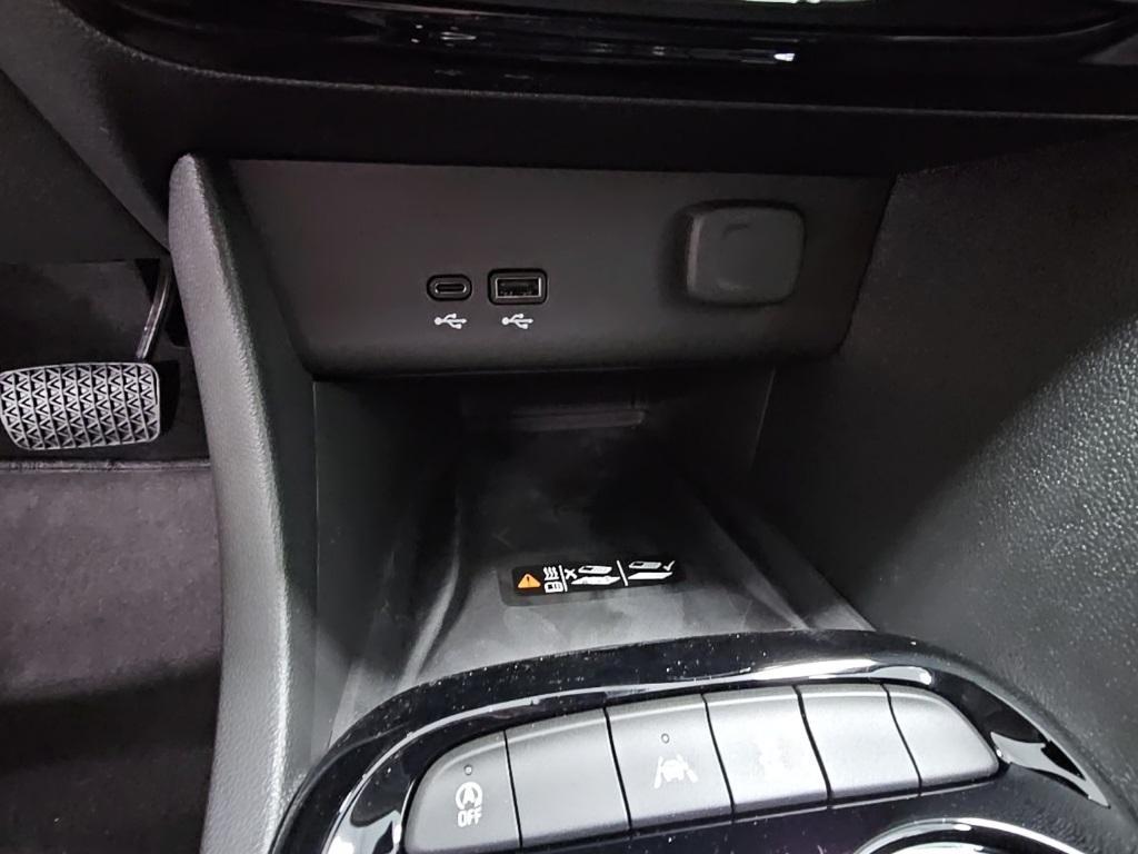 new 2025 Buick Encore GX car, priced at $25,420
