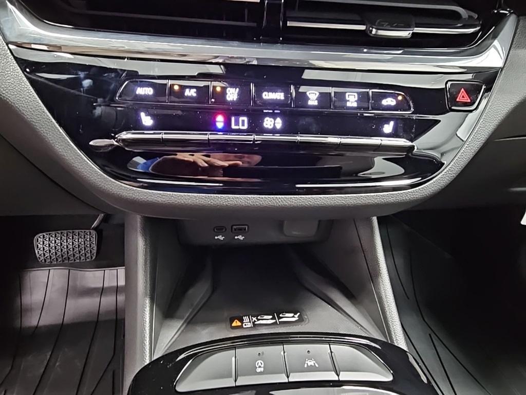 new 2026 Buick Envista car, priced at $32,559