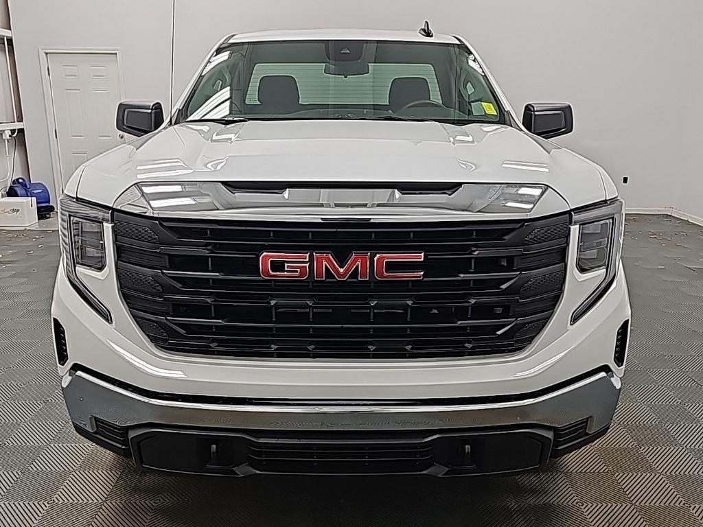 new 2025 GMC Sierra 1500 car, priced at $32,940