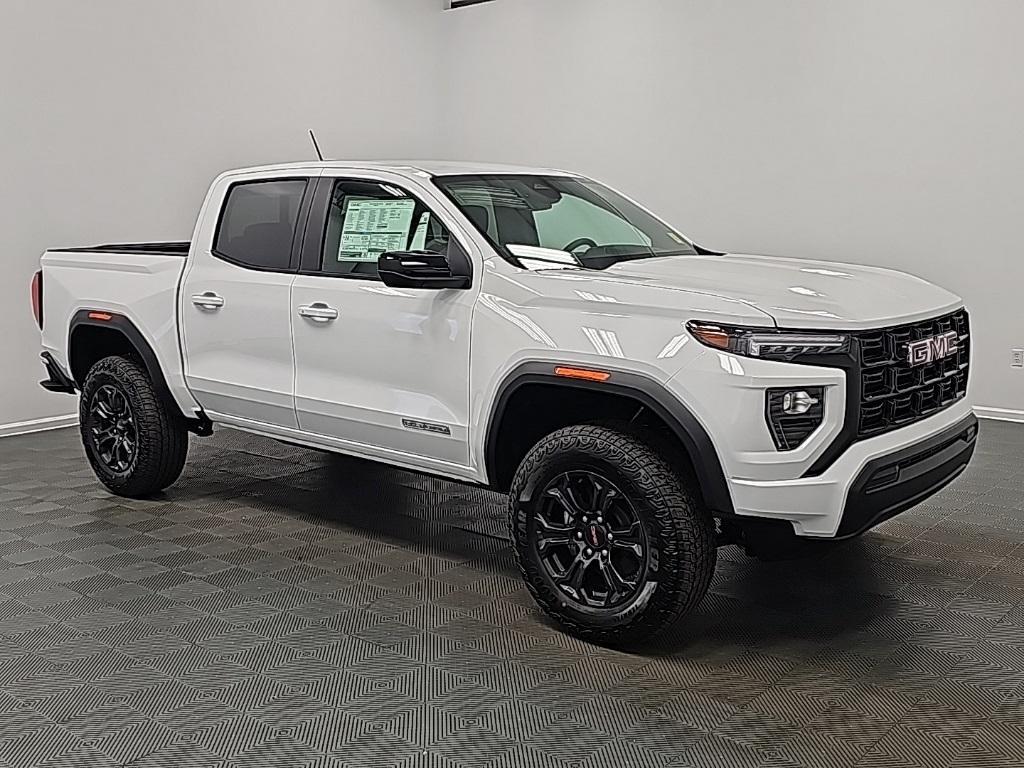 new 2025 GMC Canyon car, priced at $39,820