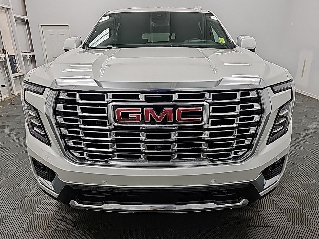 new 2025 GMC Yukon XL car, priced at $95,345
