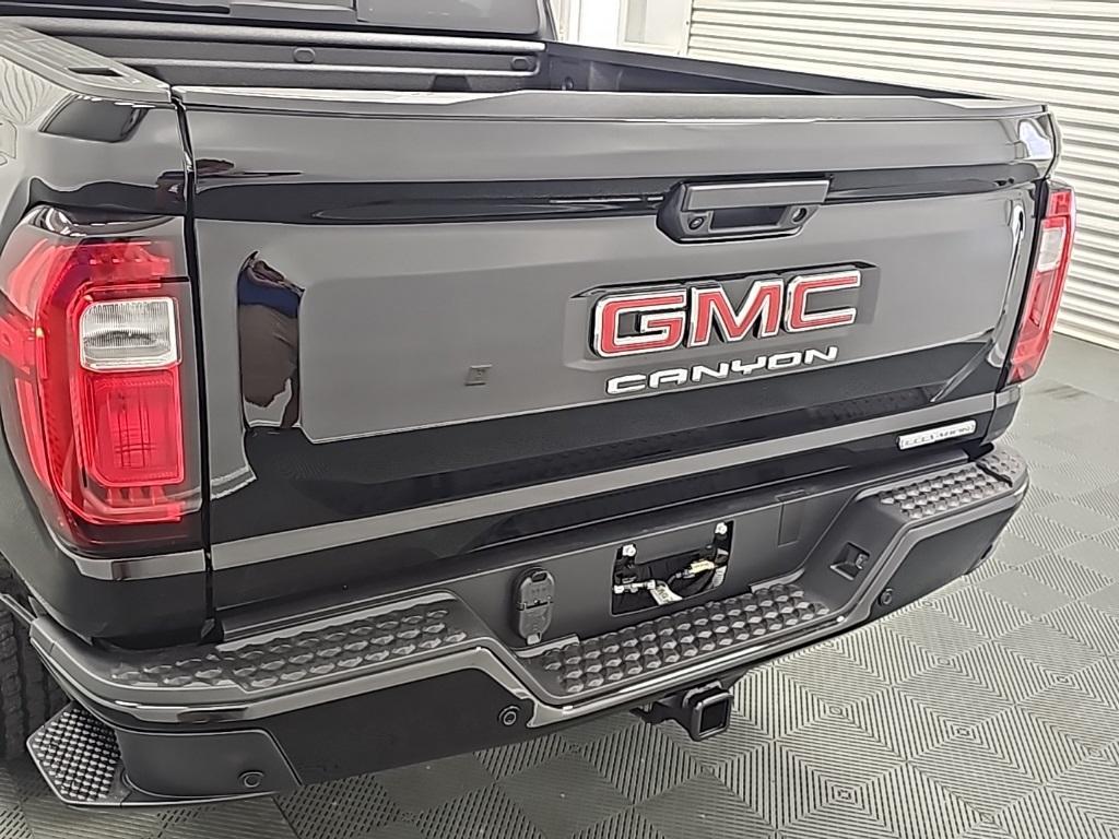 new 2025 GMC Canyon car, priced at $45,660
