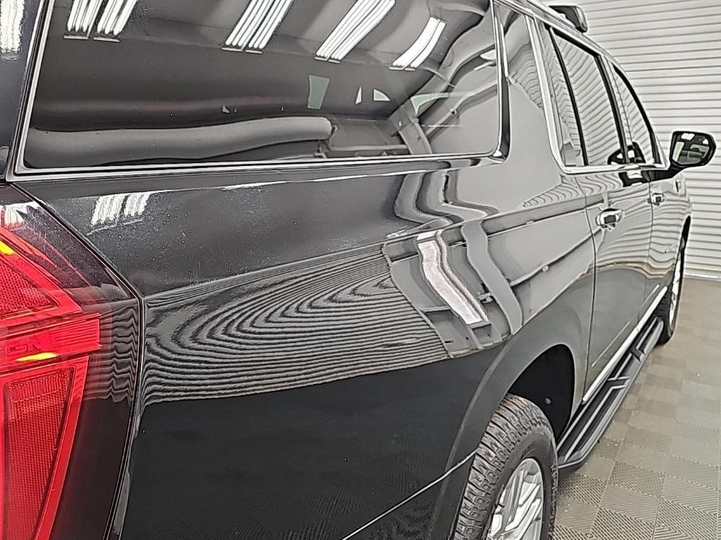 used 2022 GMC Yukon XL car, priced at $43,818