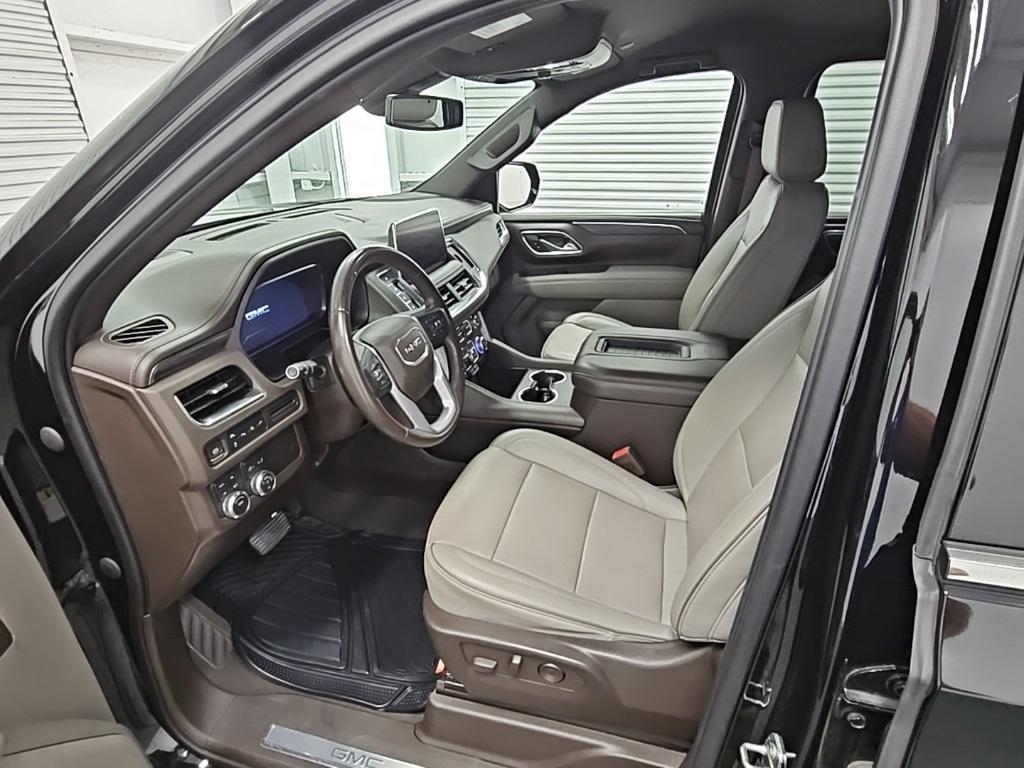 used 2022 GMC Yukon XL car, priced at $43,818