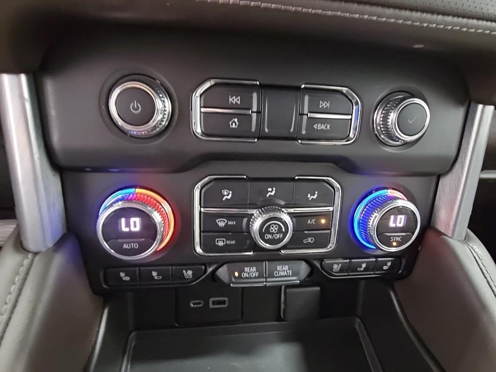 used 2022 GMC Yukon XL car, priced at $43,818