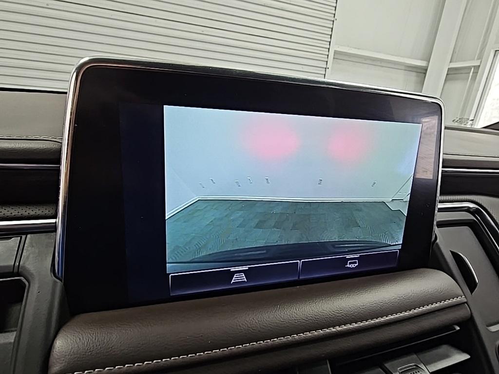 used 2022 GMC Yukon XL car, priced at $43,818