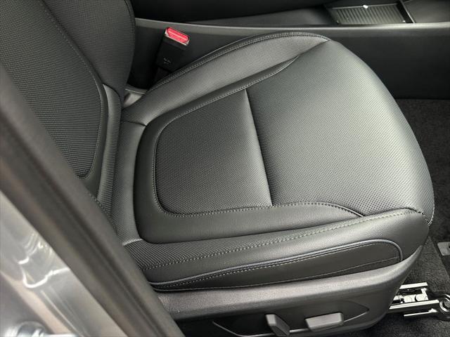 new 2025 Hyundai TUCSON Hybrid car, priced at $41,229
