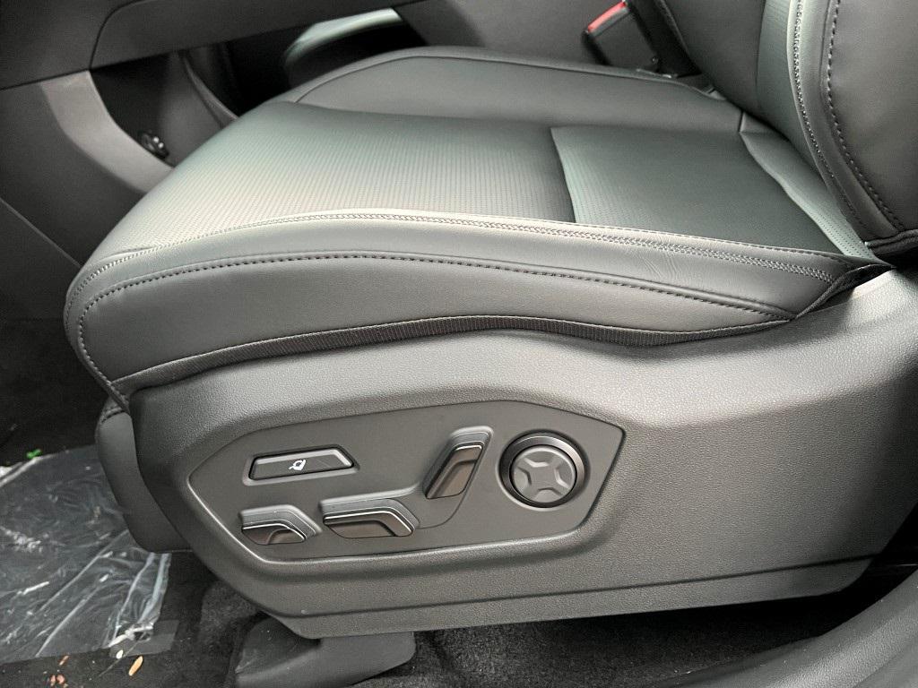 new 2026 Hyundai SANTA FE HEV car, priced at $44,995