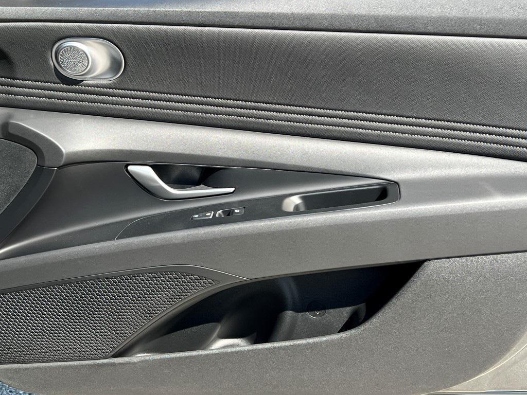 new 2025 Hyundai Elantra car, priced at $24,731