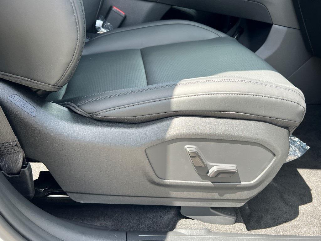 new 2026 Hyundai SANTA FE HEV car, priced at $45,998