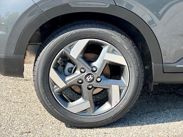 new 2025 Hyundai Venue car, priced at $24,089