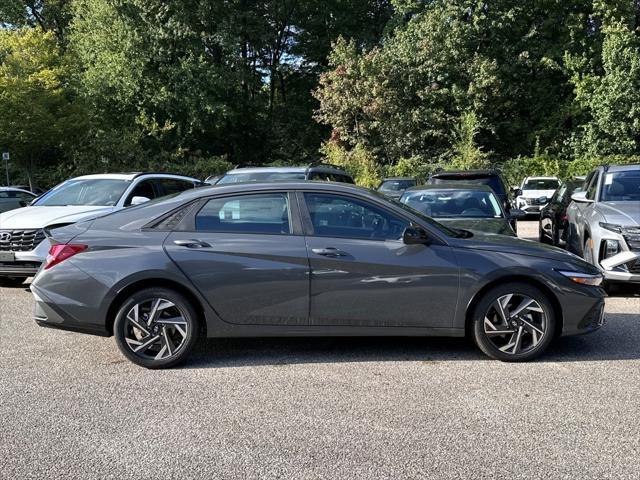 new 2025 Hyundai Elantra car, priced at $21,907