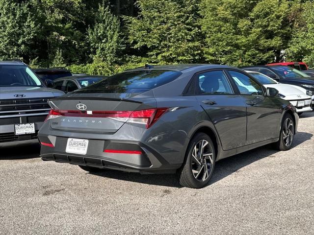 new 2025 Hyundai Elantra car, priced at $21,907