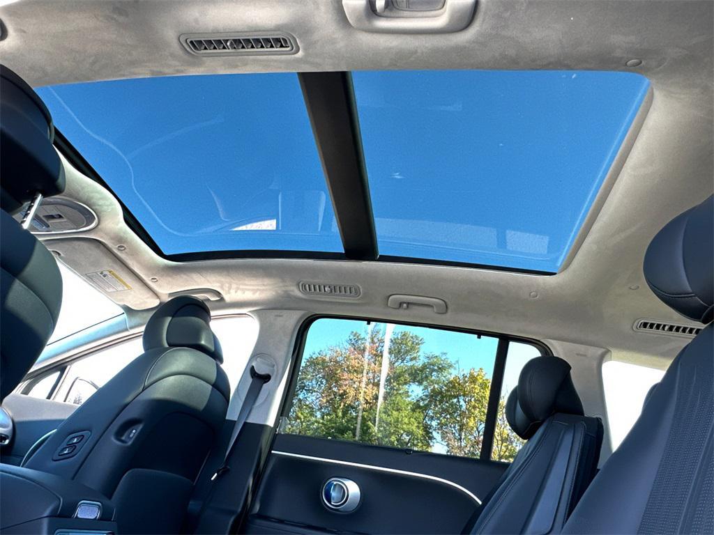 new 2026 Hyundai IONIQ 9 car, priced at $71,985