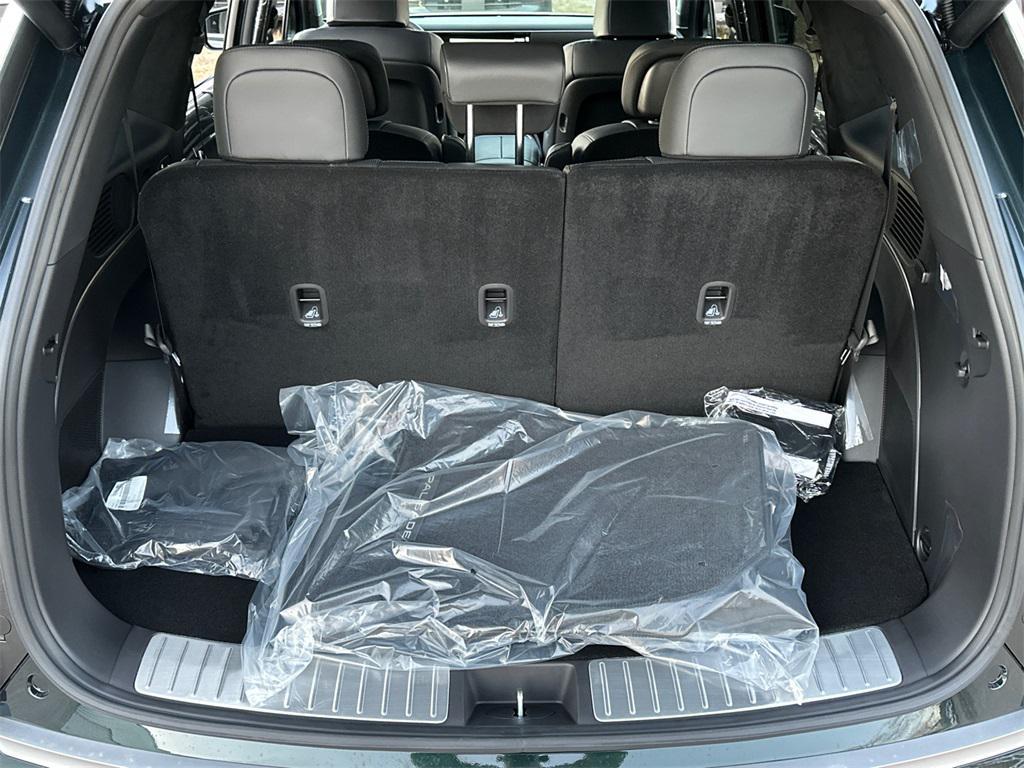 new 2026 Hyundai Palisade Hybrid car, priced at $60,230