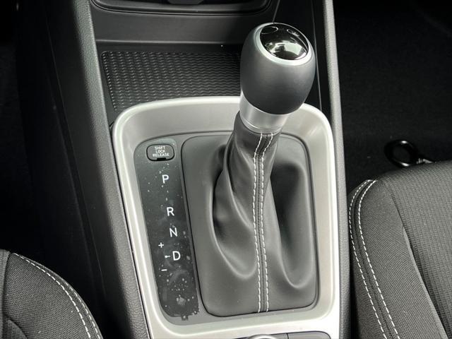 new 2025 Hyundai Venue car, priced at $22,966