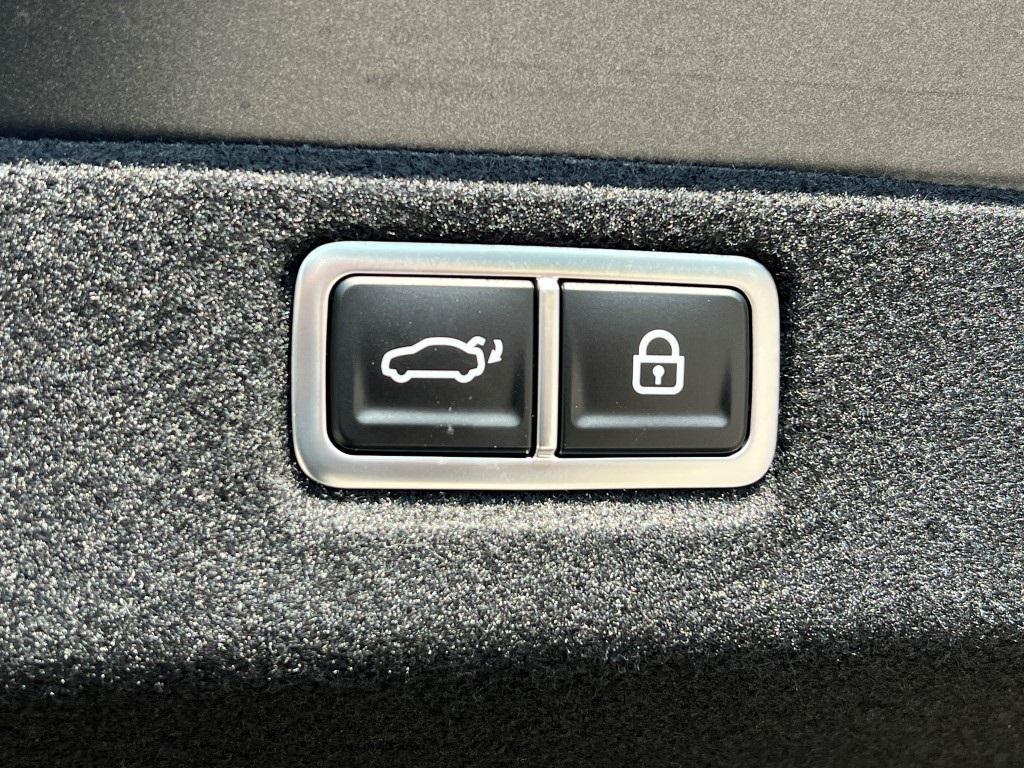 new 2025 Hyundai Sonata Hybrid car, priced at $34,985