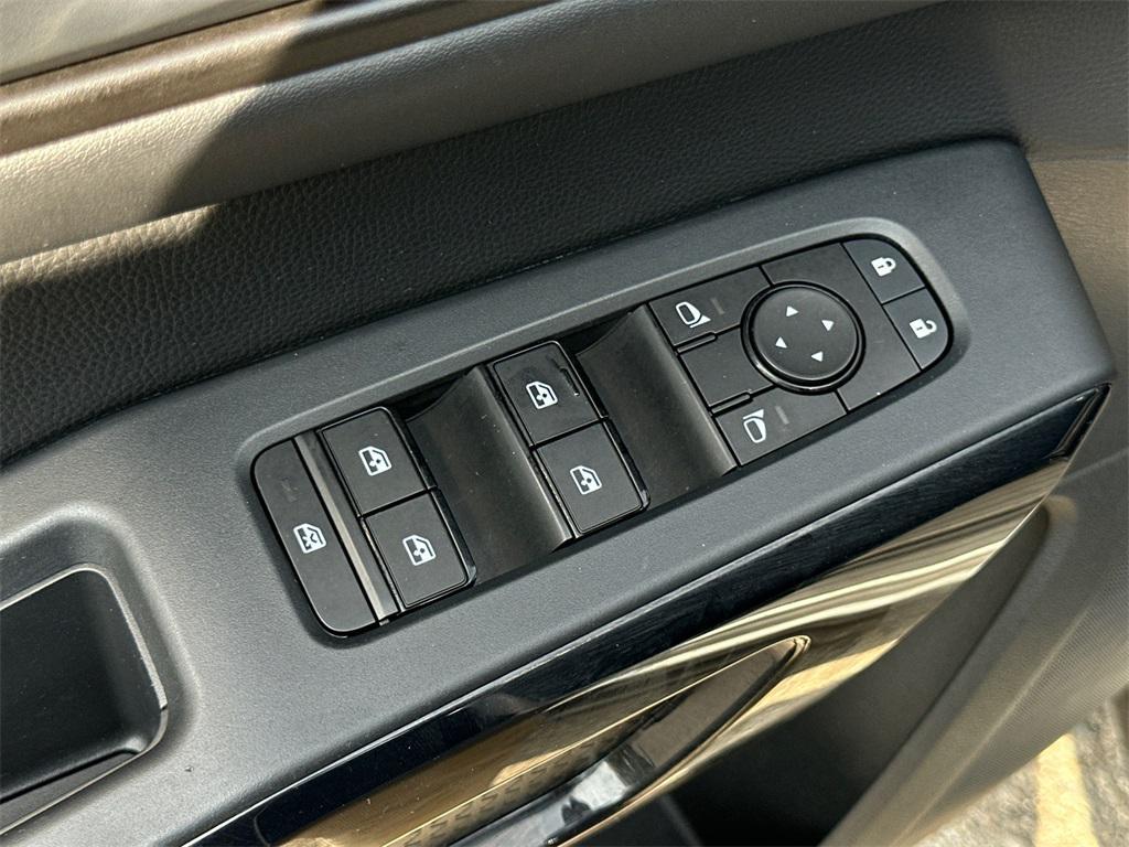used 2024 Nissan Pathfinder car, priced at $31,303