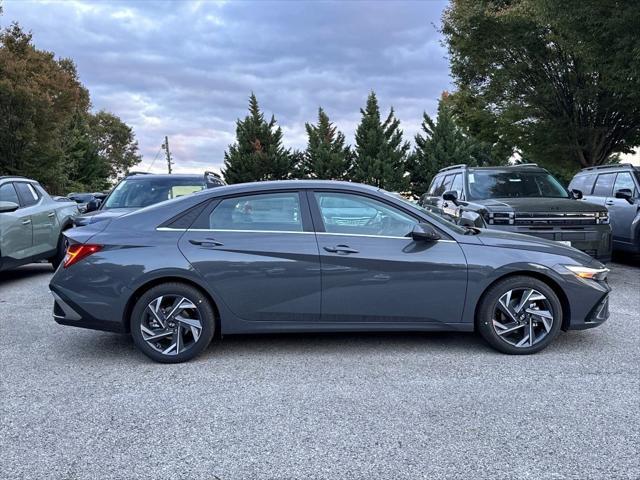 new 2025 Hyundai Elantra car, priced at $24,422