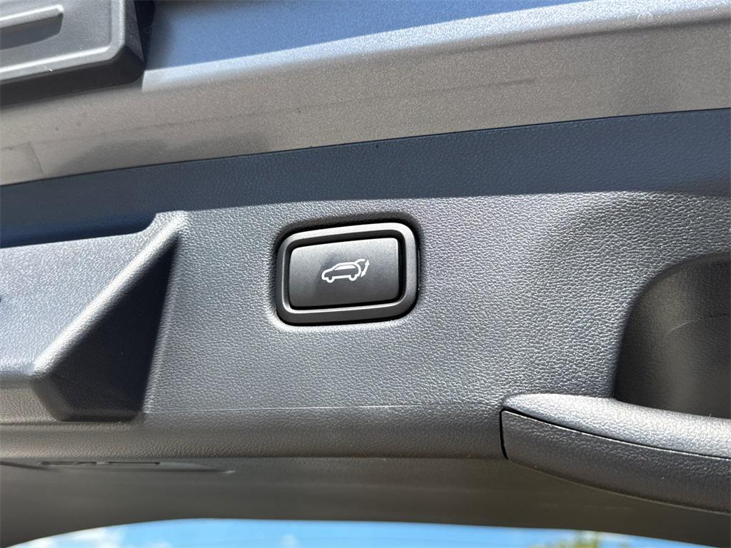 new 2025 Hyundai TUCSON Hybrid car, priced at $32,998