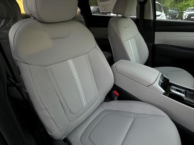 new 2025 Hyundai Tucson car, priced at $31,595