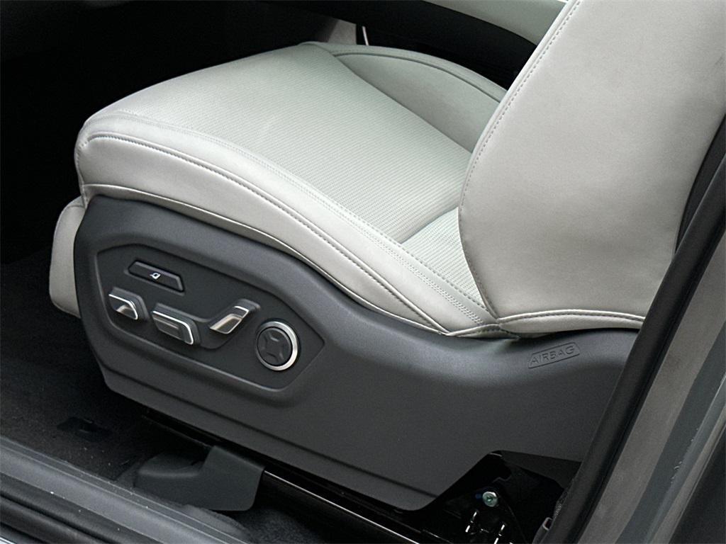 new 2026 Hyundai SANTA FE HEV car, priced at $45,995